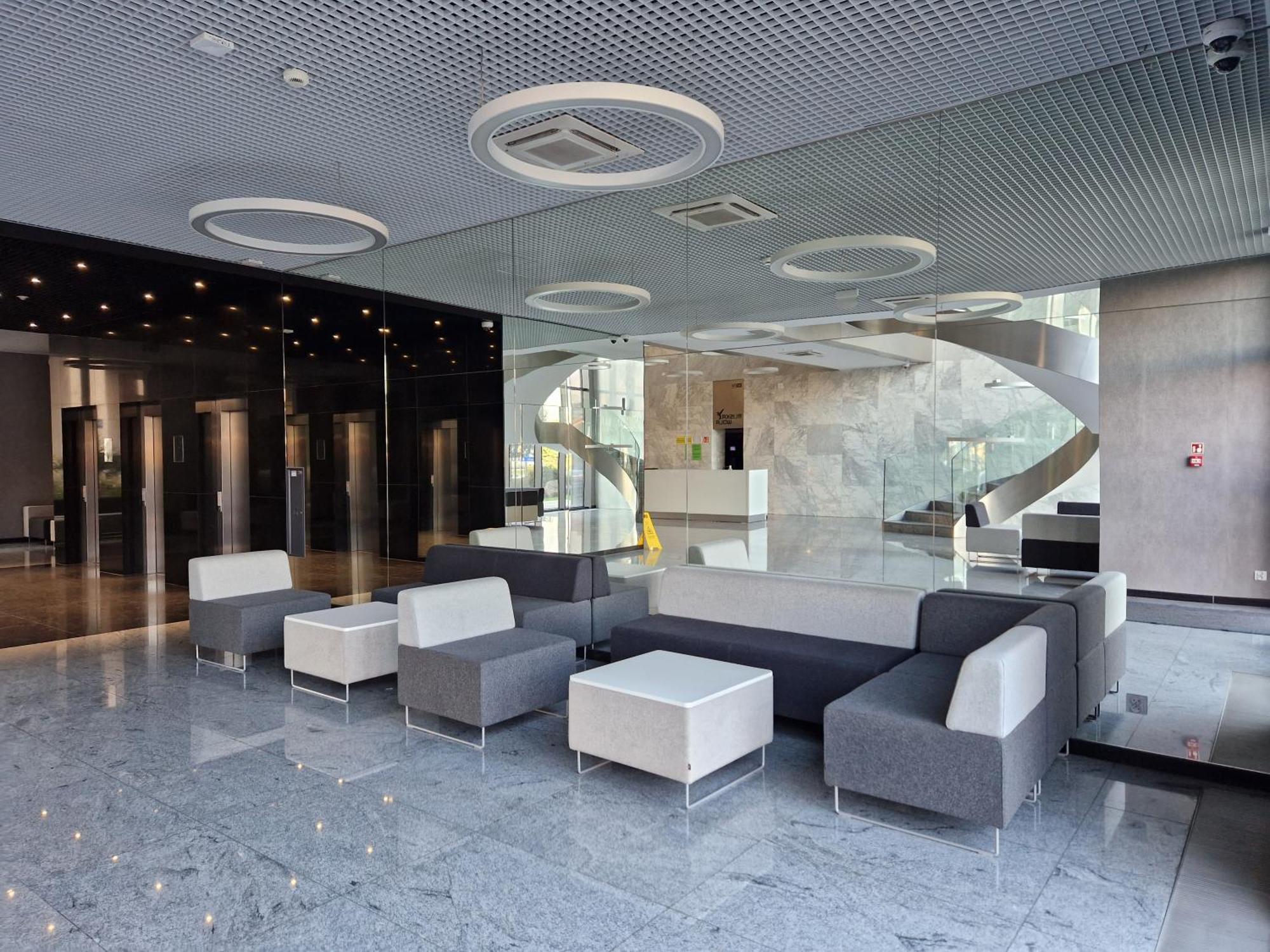Apartamenty Wola Tower Na Prymasa - Z Widokiem Na City Warsaw Exterior photo